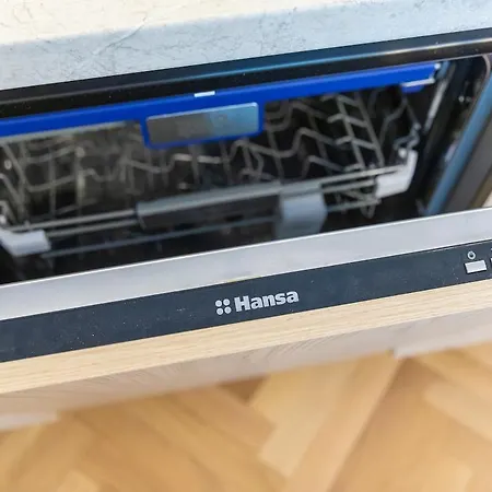 דירה Brand New 1br In Center