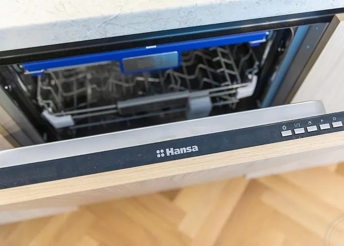 Апартаменты Brand New 1br In Center