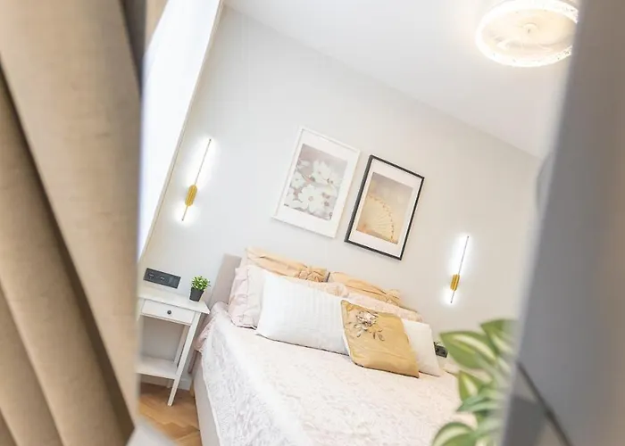 Dzīvoklis Brand New 1br In Center *