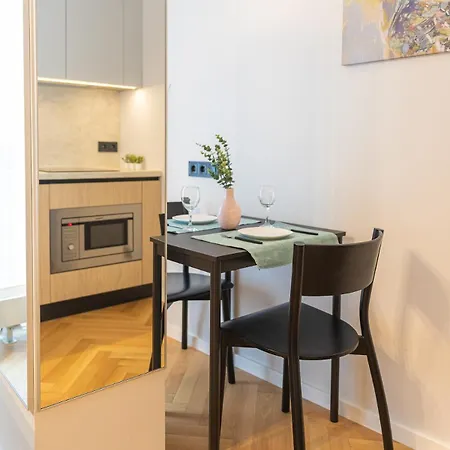 Brand New 1br In Center * 리가