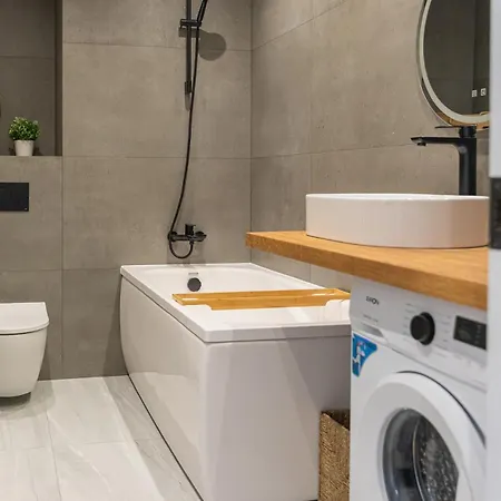 Brand New 1br In Center Lägenhet Riga